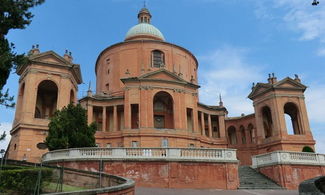 Bologna, cosa nasconde il Santuario di San Luca