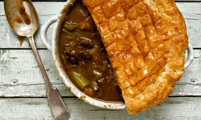 torta rustica ripiena di carne