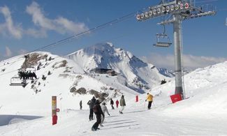 Francia, neve e sciatori sulle piste di Portes du Soleil