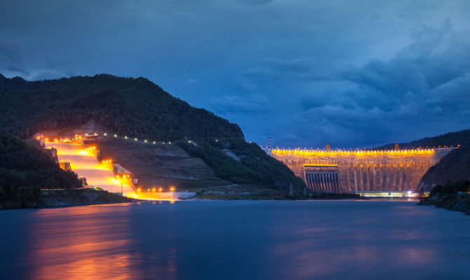 Diga di Sayano-Shushenskaya, Russia