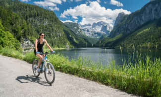 In bicicletta elettrica nelle vali del Trentino