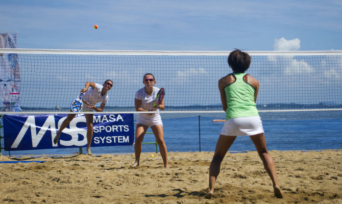 beach tennis