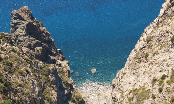 Pantelleria rocce sul mare