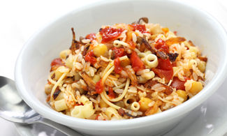 Koshari, un piatto  veg  a base di riso e legumi