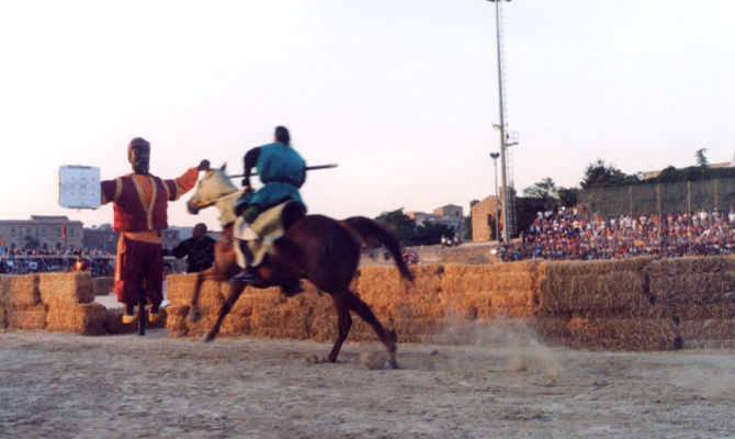 palio de normanni palio torneo rievocazione sicilia piazza armerina