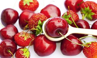 Ciliegie e fragole