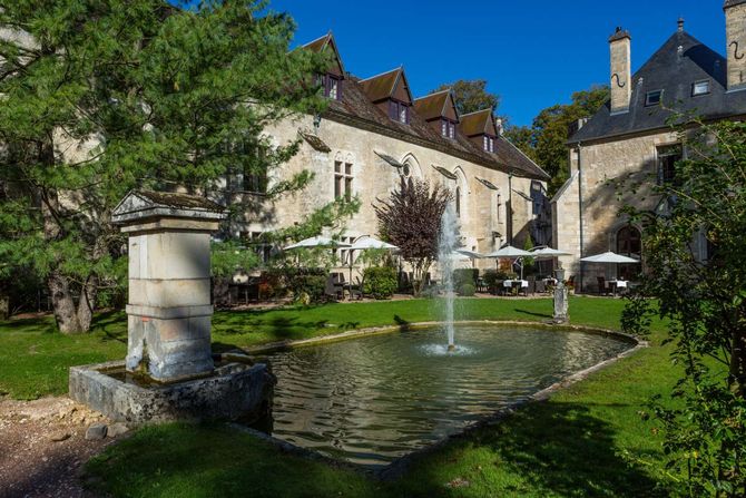 Abbazia de la Bussière, Digione, Francia
