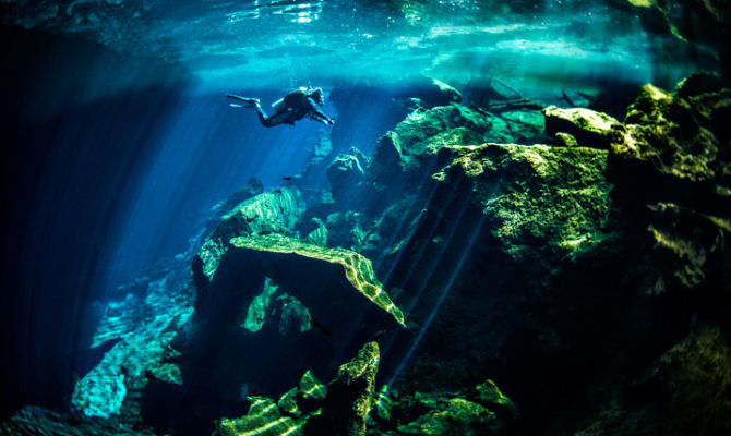 Cenote in Yucatan, Messico