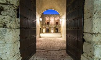 Castello di Roccavaldina, tutto il calore della Sicilia nella fortezza 