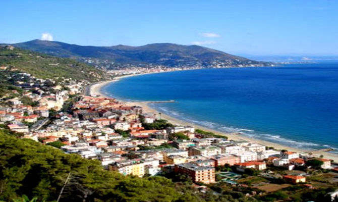 Laigueglia, tratto di costa ligure