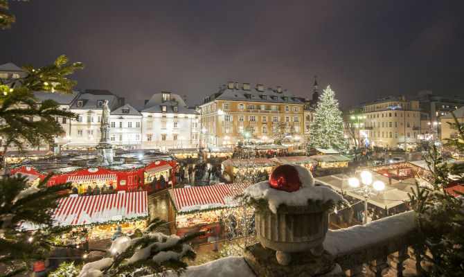 Bolzano Mercatini Di Natale Foto.Bolzano Mercatini Di Natale Dall Anima Green