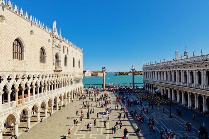 9. Palazzo Ducale