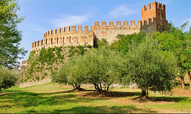 Verona, Castello Soave