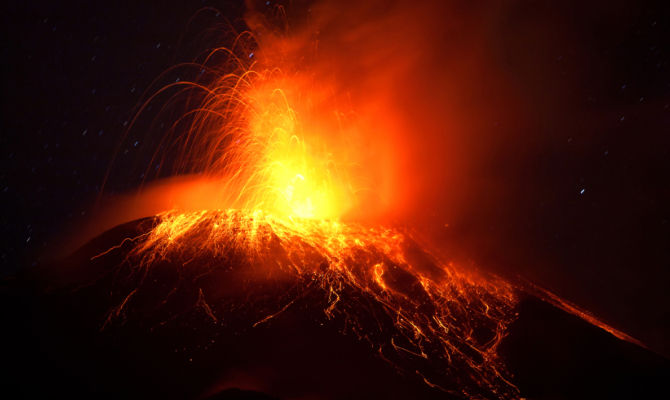 Eruzione di un vulcano