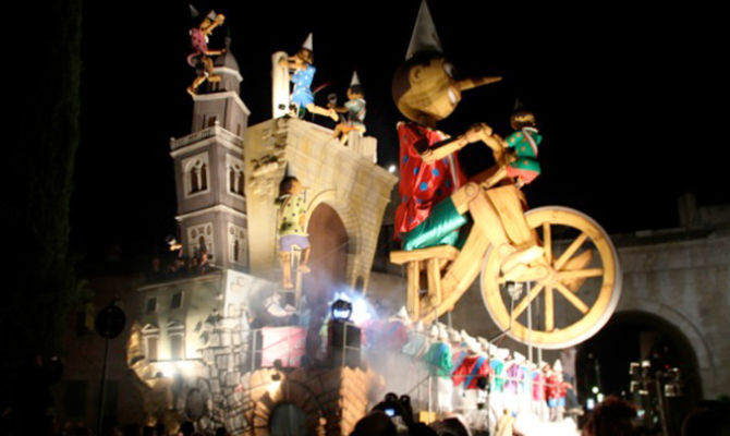 Carri allegorici, Carnevale di Fano