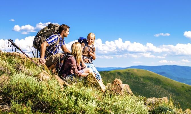 Trekking per tutta la famiglia, montagna, estate, famiglia