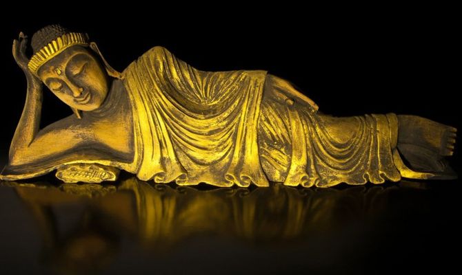 Statua in legno di Buddha