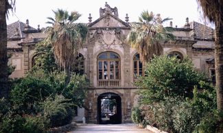 Sicilia: Villa Palagonia, il volto eccentrico di Bagheria