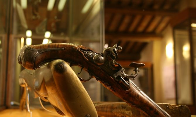 Anghiari, Palazzo della Battaglia, Sala delle armi.