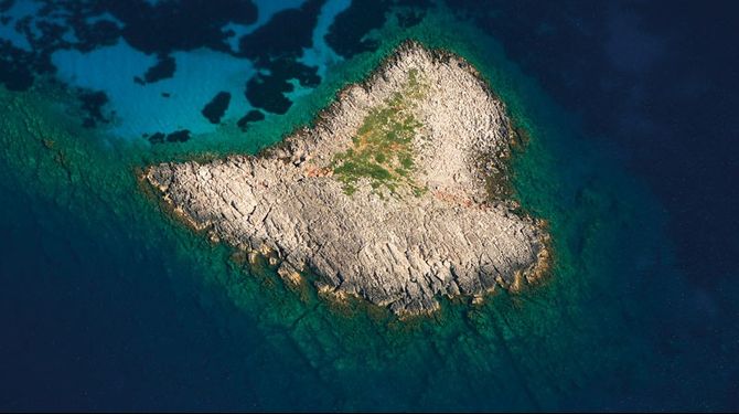 Isola a forma di cuore