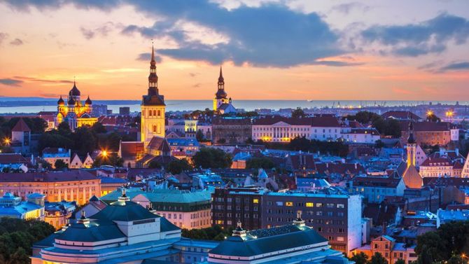 Tallinn al tramonto