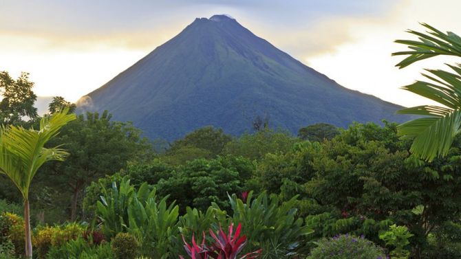 costa rica vulcano