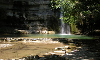 Toscana, suggestioni dantesche alla cascata dell'Acquacheta