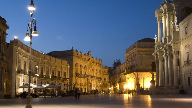 la lavorazione artigianale dei Pupi siciliani