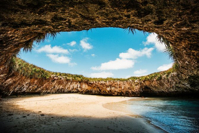 “Hidden Beach” (Playa del Amor)