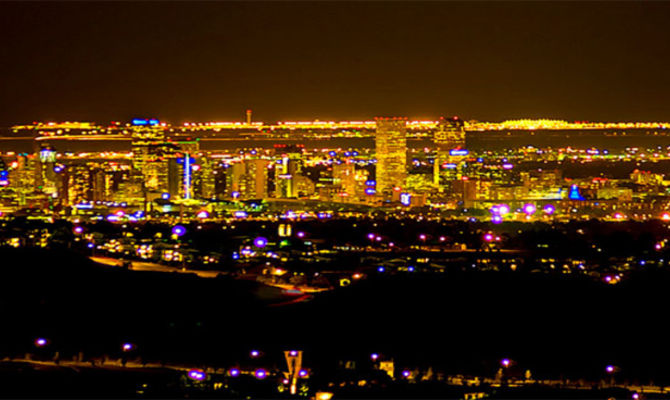 Denver panorama notturno