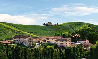 Villaggio Fontanafredda, Langhe, Cuneo, Piemonte