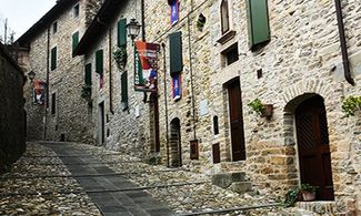 Calestano tra castelli, tartufi e natura