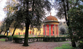 Pavoniere