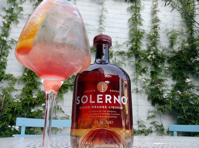 Gusta un Negroni al Little Bar