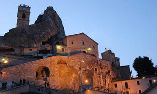 Pietracupa, la piccola Betlemme molisana con la chiesa nella roccia 