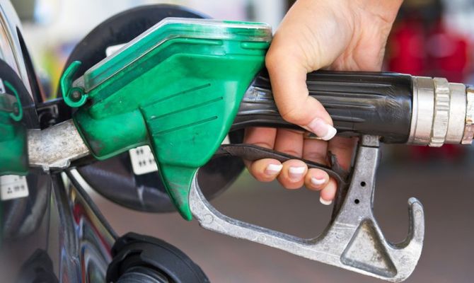 Pompa di benzina, benzina