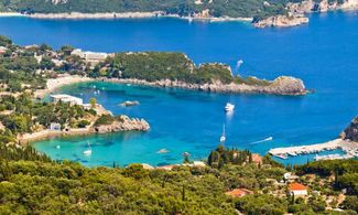 Vacanze in ostello tra le isole greche