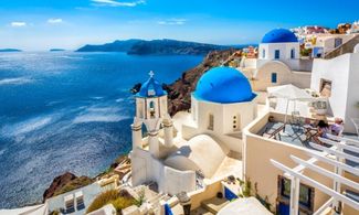 Grecia: Santorini, via al turismo a numero chiuso