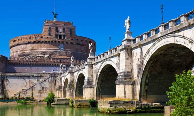 Roma Castel Sant'Angelo Tevere