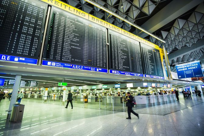 4 Aeroporto di Francoforte sul Meno