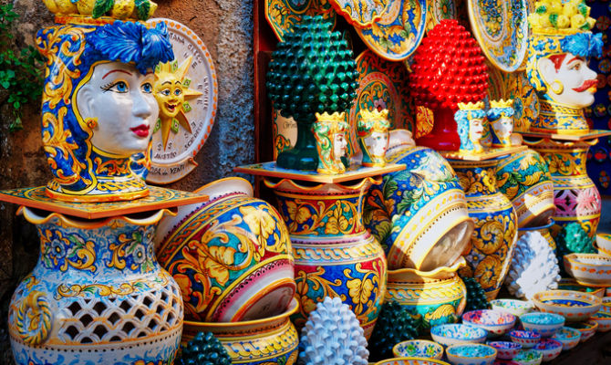 heritage India whistle Sicilia, l'isola delle ceramiche più prestigiose