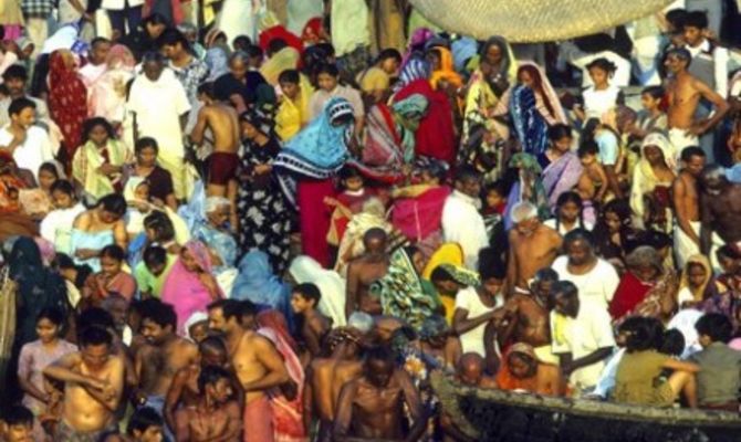 India Gange cerimonia del Ganga Aarti
