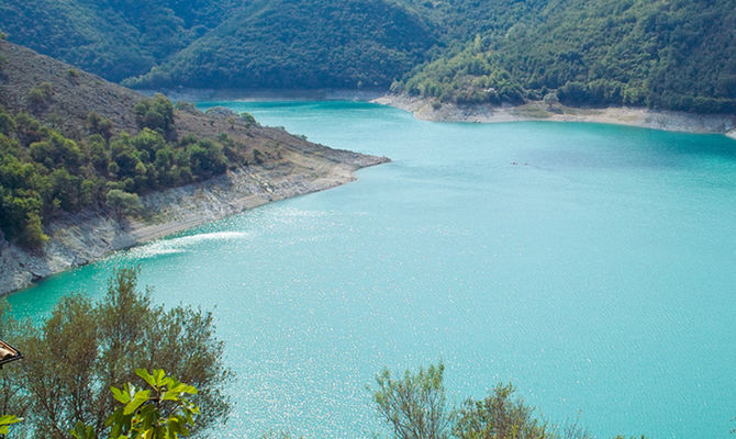 Lago del Turano