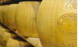 Modena, dove compare il Parmigiano Reggiano BIO