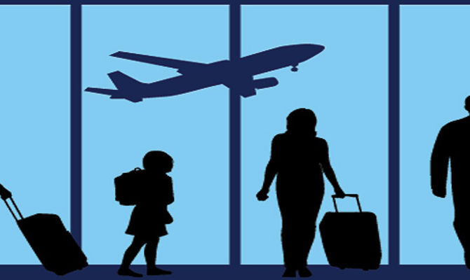 Famiglia in aeroporto