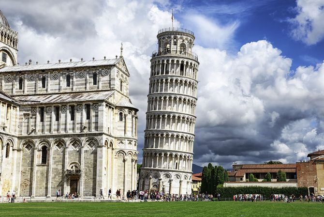 1. Torre di Pisa