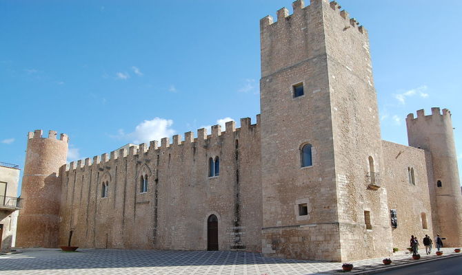 Vista del Castello dei conti di Modica