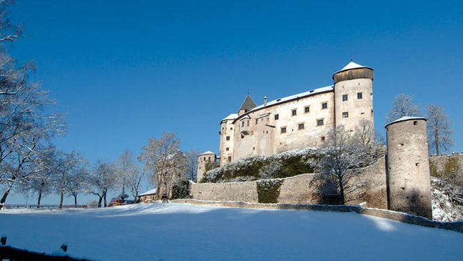 fie allo sciliar castello