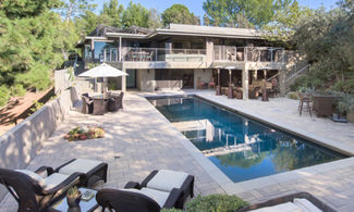 Jane Fonda ritocca il prezzo della villa di Beverly Hills