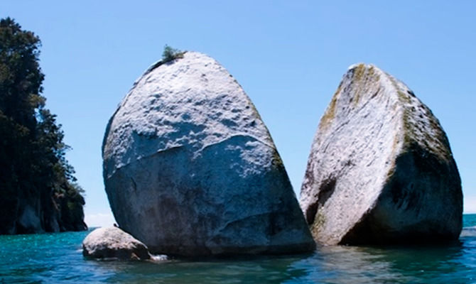 Split Apple Rock, Nuova Zelanda
